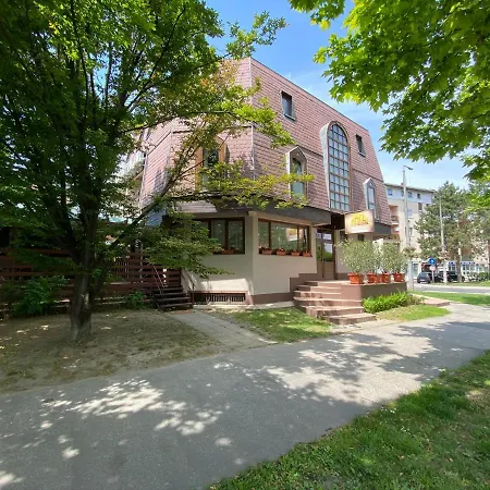 Bed & Breakfast Belvarosi Panzio Siófok