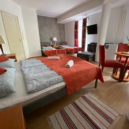 Belvarosi Panzio Frühstückspension Siófok