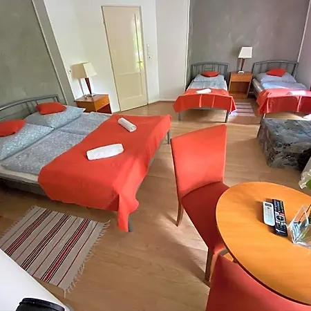 Bed and Breakfast Belvarosi Panzio 3*