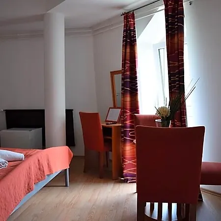 Belvarosi Panzio 3* Σίοφοκ