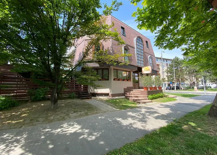 Bed & Breakfast Belvarosi Panzio Siofok